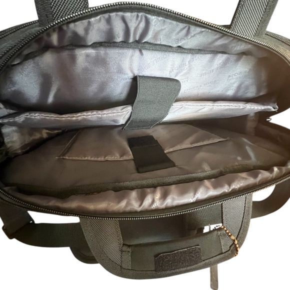Mobile Edge Black Laptop Briefcase Shoulder Bag Padded 15-17" Computer Case Used - Picture 6 of 9